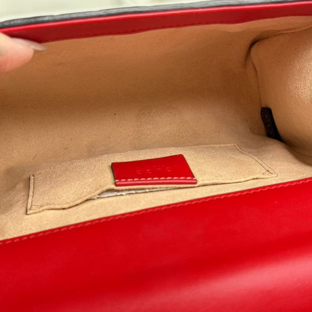 Gucci GG Logo Printed Red Leather Small Padlock Shoulder Bag with Gold Hardware - Picture 10 of 10